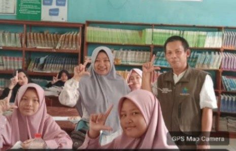 Ferry Komeng Pegiat Literasi Bangka Tengah Aktif Melakukan Fasilitator Literasi di Pondok Pesantren
