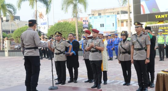 Kapolres Dumai Pimpin Serah Terima Jabatan di Lingkungan Polres Dumai