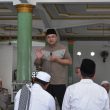 Gubernur Babel Erzaldi Rosman Menyerahkan Dana Hibah untuk Pembangunan Masjid Nurul Huda