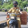 Gubernur Erzaldi dan Forkopimda Babel Bagikan Sembako Langsung ke Rumah Warga