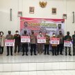 Kapolda Berikan Dua Kades, Bhabinkamtibmas dan Babinsa Reward 