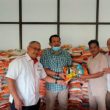Ketua AITI Babel Bang Dodot Sumbang Beras Melalui SMSI