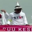 Sejumlah organisasi kesehatan menggelar aksi di depan Gedung DPR