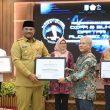 Pj Gubernur Babel Serahkan DIPA Kementerian Negara/Lembaga dan Daftar Alokasi Transfer ke Daerah