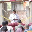 Pj Gubernur Babel Bantu Packing Produk Penyulingan Minyak Atsiri